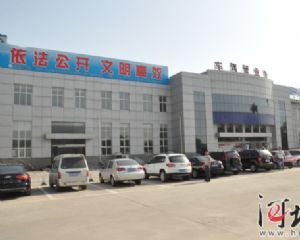 央视曝光:邢台为危货运输车辆随意上牌 央视曝光:邢台为危货运输车辆随意上牌